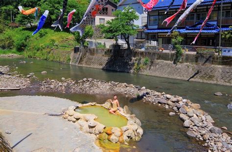 温泉 恥ずかしい|温泉・混浴で経験した面白いかもしれない体験談・エ。